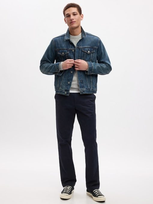 Modern Khakis in Straight Fit